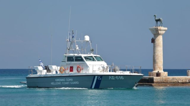 Φρίκη στην Κέα: Επιβάτες πλοίου εντόπισαν πτώμα να επιπλέει στη θάλασσα