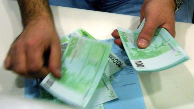 Προς οριστικό τέλος τα μετρητά στις ζωές μας; Νέος τρόπος για πληρωμές και αγορές