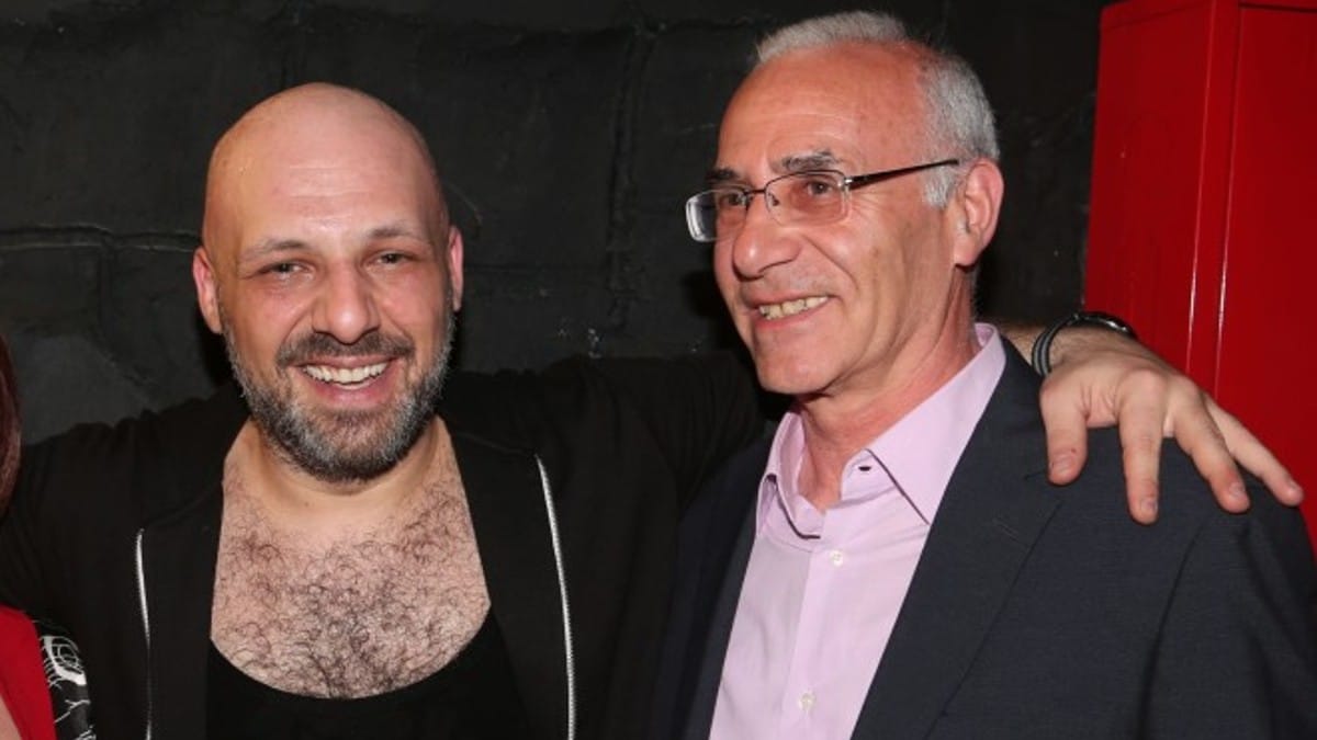 Αποκάλυψη Νίκου Μουτσινά: «Κάποια στιγμή στα 19 κατάλαβα ότι…» – Η δύσκολη σχέση με τον πατέρα του