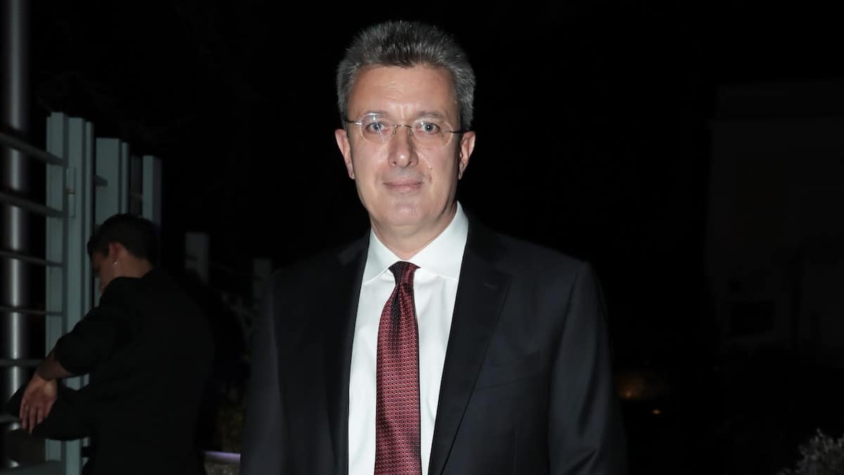 «Πώς μου μιλάς έτσι…» – Έξω φρενών ο Νίκος Χατζηνικολάου