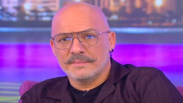 Αφοπλιστικός Νίκος Μουτσινάς: Η «πληρωμένη» απάντησή του για το αν θα έκανε παιδί – «Δεν πρόκειται να το κάνω για να…»