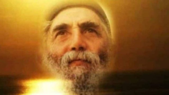 «Σεισμός» με την προφητεία του Αγίου Παϊσίου για όσα συμβαίνουν στην Ελλάδα: «Όταν δείτε το κράτος να σας βγάζει τρελούς…»