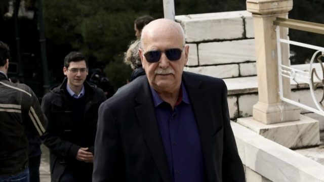 Σούσουρο με τον Γιώργο Παπαδάκη: Εμφανίστηκε στο πλευρό του το… νέο του κορίτσι (video)