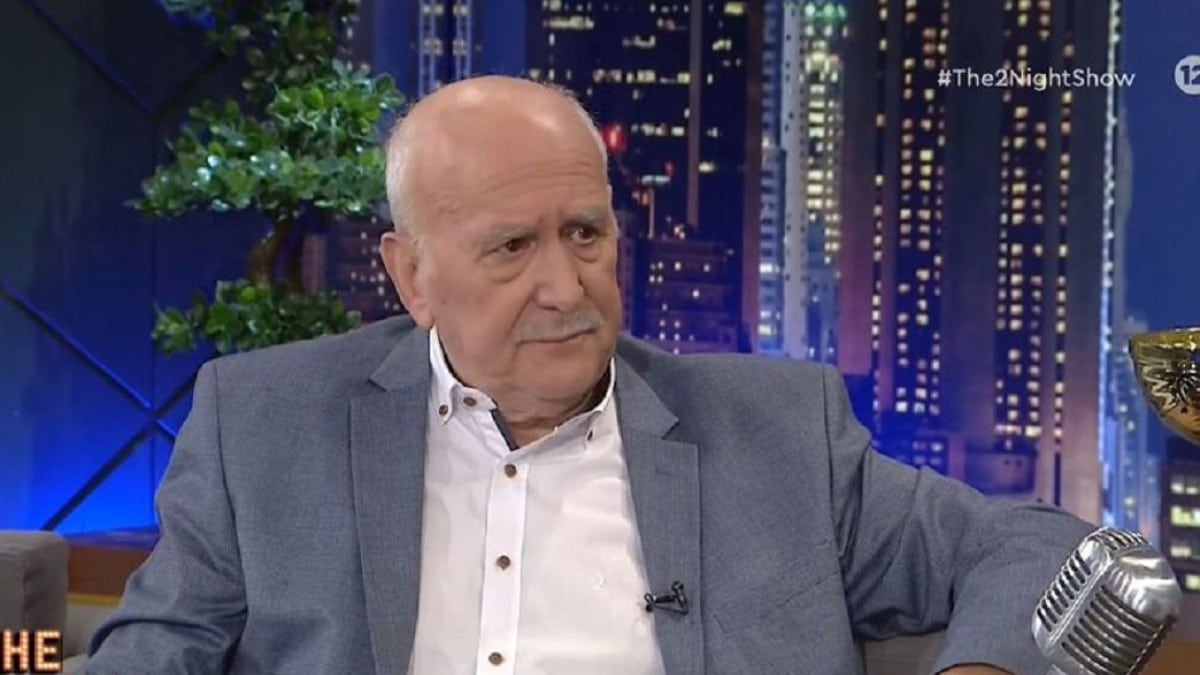 Κι όμως συμβαίνει: Δείτε τον Γιώργο Παπαδάκη χωρίς μουστάκι! (video+photo)