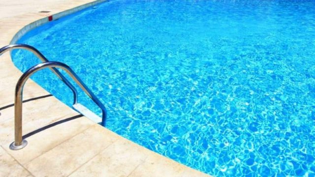 Τραγωδία στην Κύπρο: Νεκρό κοριτσάκι 3,5 ετών εντοπίστηκε να επιπλέει σε πισίνα ξενοδοχείου (video)