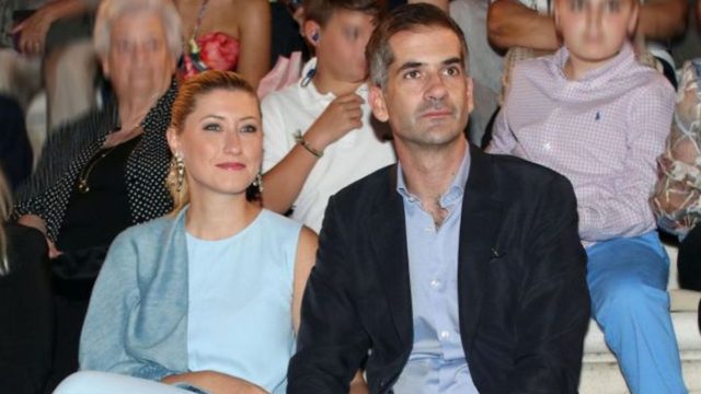 Κούκλα η πεθερά του Κώστα Μπακογιάννη – Ίδια με τη Σία Κοσιώνη