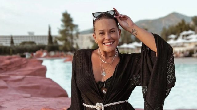 Ποιο σπίτι; Το πελώριο σκάφος που μοιράζεται με τους γιους της η Σίσσυ Χρηστίδου είναι… όλα τα λεφτά – Τα παιδιά έχουν μεγαλώσει πολύ (photos)