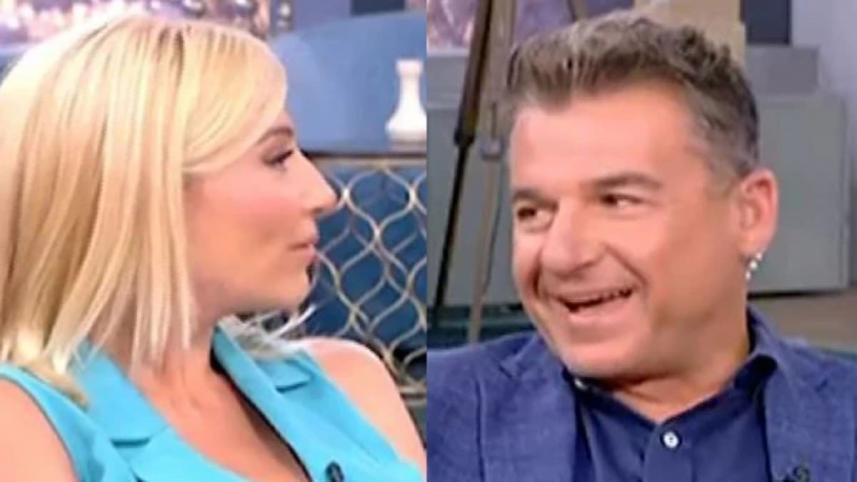 Γιώργος Λιάγκας σε Φαίη Σκορδά: «Σου λέω είμαστε μαζί και δεν το λέμε»