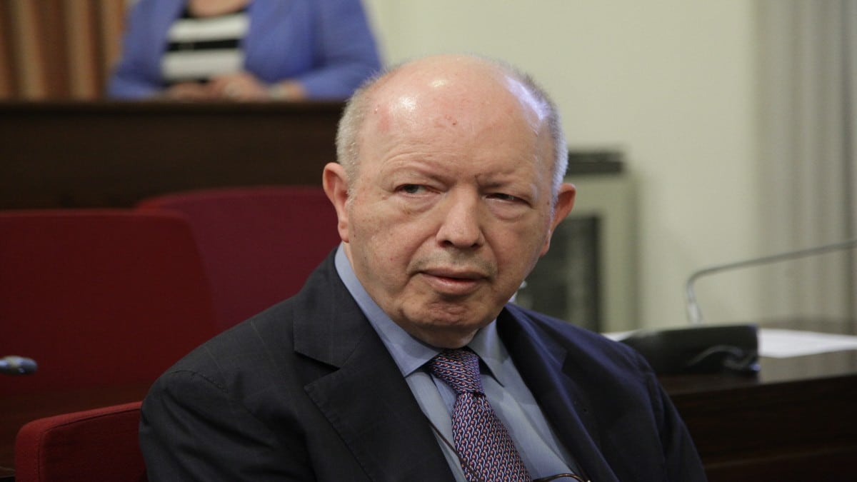 Πέθανε ο εκδότης Σταύρος Ψυχάρης