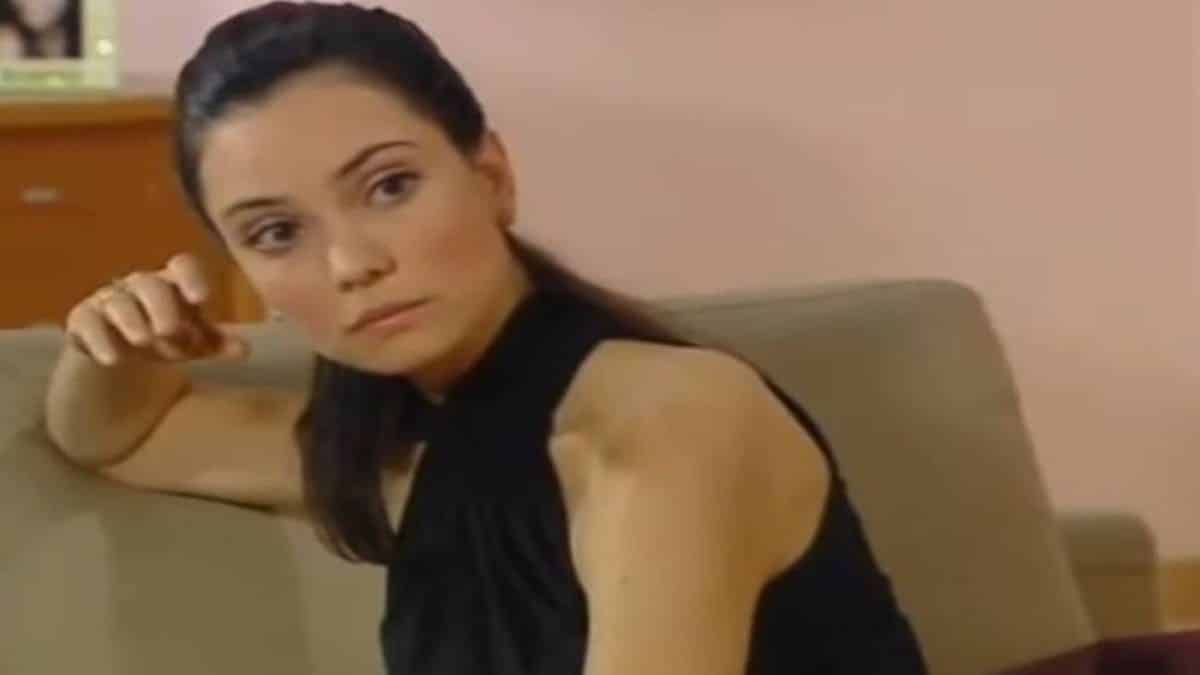 Θυμάστε την ηθοποιό Στεφανί Καπετανίδη; Δεν θα πιστέψετε πως είναι σήμερα!