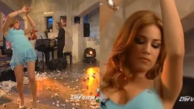 «Φιδίσιο» λίκνισμα: Το «καυτό» τσιφτετέλι της Στικούδη που «αγγίζει» τις 2.000.000 προβολές στο youtube (video)