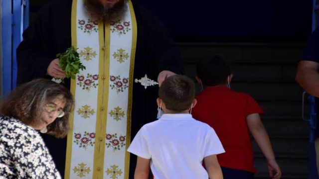 Σχολεία: Πότε θα ανοίξουν – Η ανακοίνωση Κεραμέως (video)