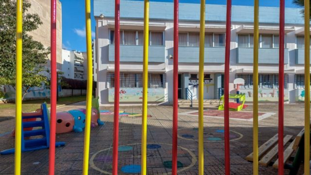 Κορωνοϊός: Έτσι θα γίνει η επιστροφή των μαθητών στα σχολεία στις 12/9! Τα μέτρα που θα ισχύουν & το «καμπανάκι» των ειδικών για το φθινόπωρο (Video)