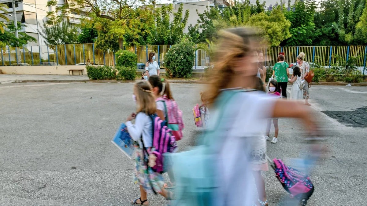 Σχολεία: Έτσι θα ανοίξουν στις 12 Σεπτεμβρίου! Τι θα ισχύει για μάσκες & self test – Τι προβλέπεται σε περίπτωση κρούσματος (Video)