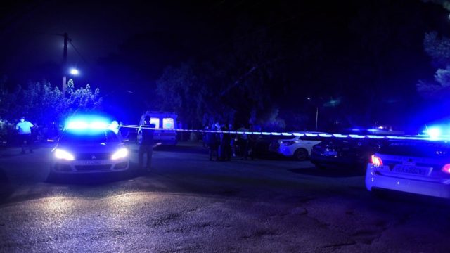 Πανικός στη Θεσσαλονίκη: Κινηματογραφική καταδίωξη αυτοκινήτου που οδηγούσε 16χρονος – Τραυμάτισε αστυνομικό προσπαθώντας να ξεφύγει (video)