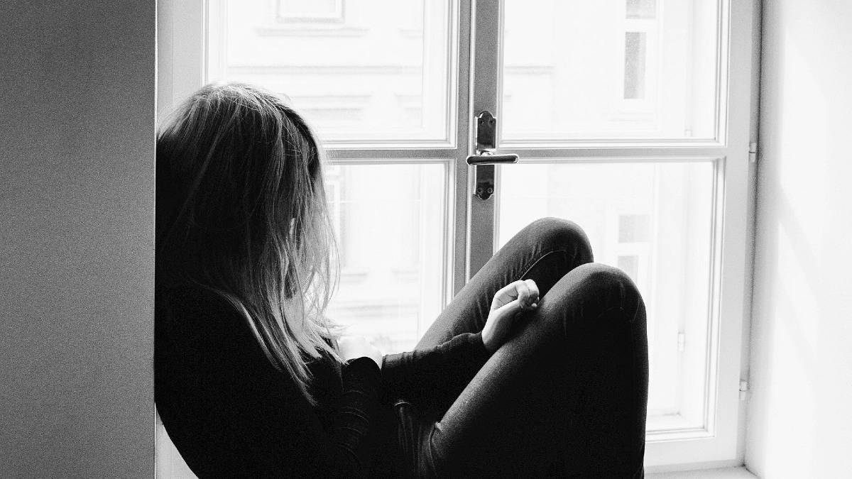 Σοκ στην Θεσσαλονίκη: 26χρονη μαχαίρωσε τον πατέρα της – Τον κατηγορεί πως τη θώπευσε