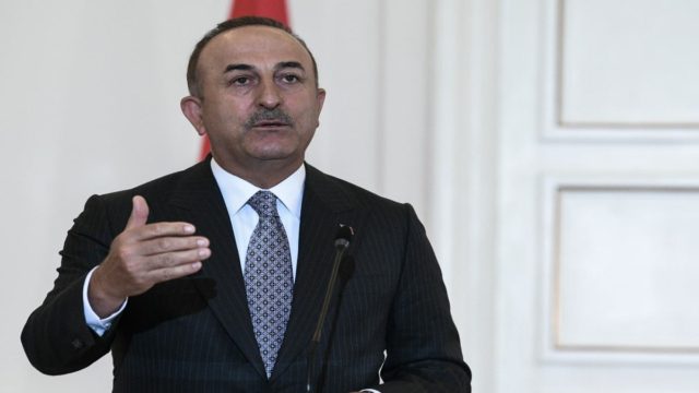 Προκλητικός ο Μεβλούτ Τσαβούσογλου: Ζητά «δίκαιη κατανομή των εσόδων στην Κύπρο» για λύση στην Ανατολική Μεσόγειο (Video)