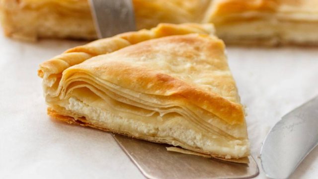 Μετσοβίτικη τυρόπιτα: Μια παραδοσιακή συνταγή – Έτοιμη σε χρόνο dt