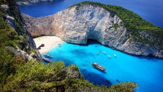 Παλαιά μοναστήρια, ιστορικές εκκλησίες και πανηγύρια της Ζακύνθου