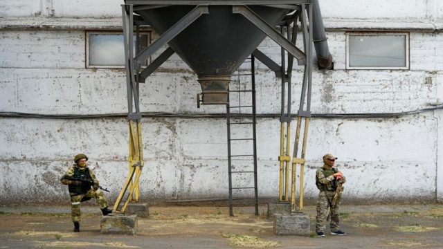 Παγκόσμια ανησυχία για τις εξελίξεις στην Ουκρανία: Εκτός λειτουργίας ένας από τους αντιδραστήρες του πυρηνικού σταθμού στην Ζαπορίζια (video)