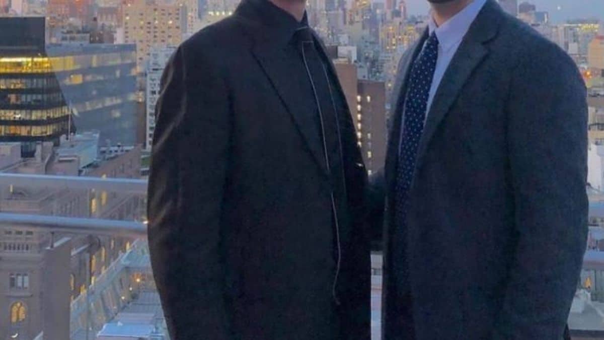 «Μετά από σχεδόν οκτώ χρόνια…» – Γνωστός Έλληνας δημοσιογράφος ανακοίνωσε πως χώρισε με τον σύντροφό του!
