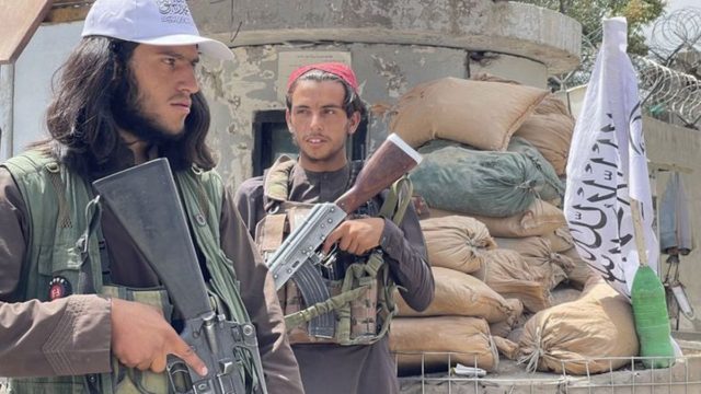 Ανατριχίλα στο Αφγανιστάν: Ταλιμπάν σκότωσαν δύο γυναίκες που πήγαν να βοηθήσουν τραυματία από «αδέσποτη» σφαίρα
