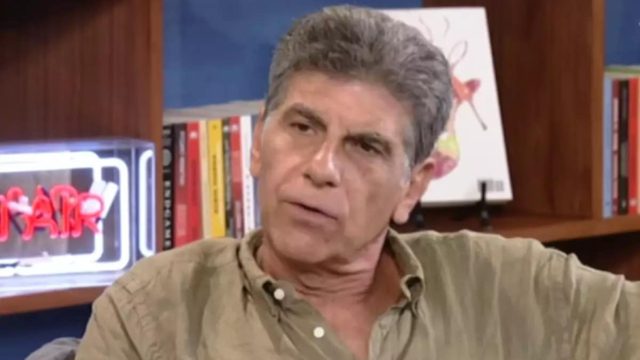 Κόλαφος ο Γιάννης Μπέζος: «Δε συμφωνώ με το να κάνουν παιδιά οι gay…»