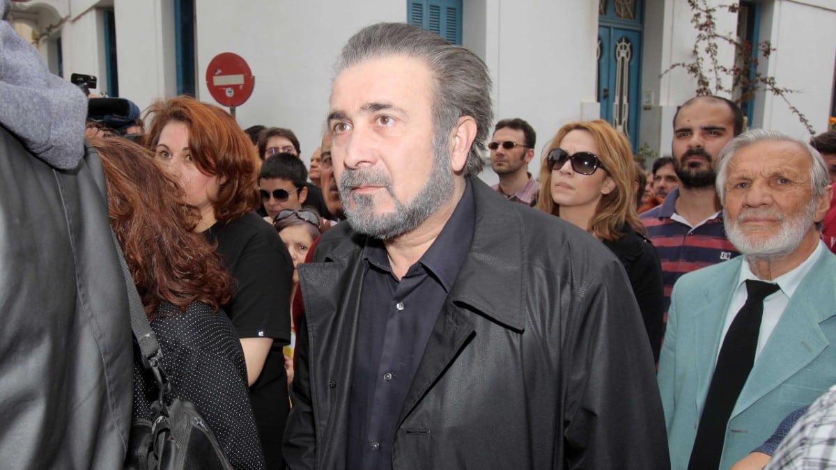 «Βόμβα» από τον Λάκη Λαζόπουλο: «Η γυναίκα μου ήξερε την αλήθεια για…»