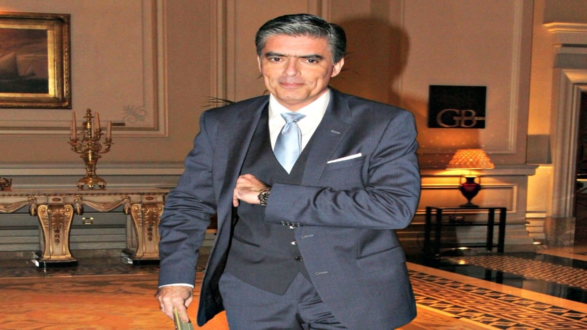 Λαμπερό Σάββατο για τον Νίκο Ευαγγελάτο – Έσκασαν τα ευχάριστα για τον δημοσιογράφο