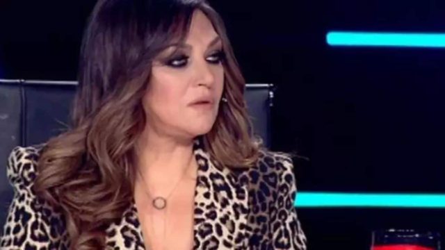 “Τα χαλάνε όλα…”: “Κόλαφος” η Καίτη Γαρμπή – Το ξέσπασμα της τραγουδίστριας (video)