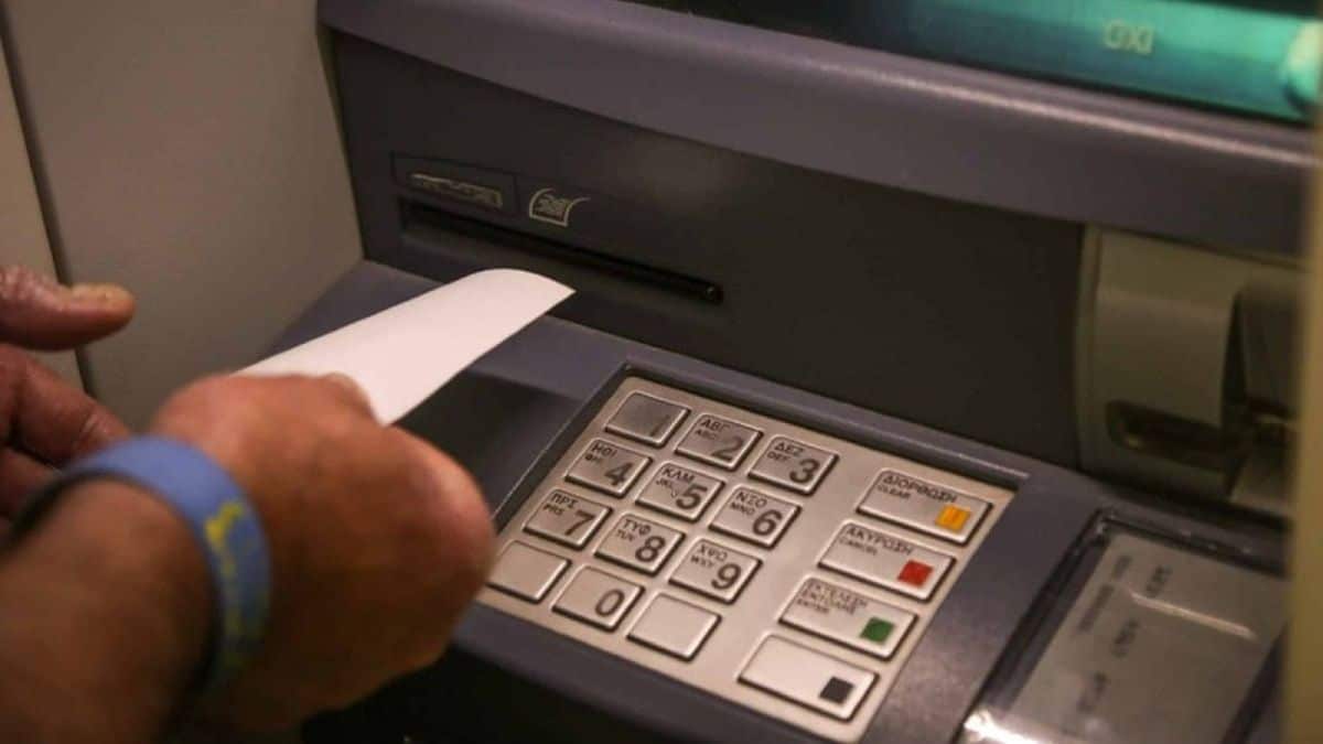 Κίνδυνος στα ΑΤΜ: Μην πατήσετε ποτέ αυτό το ποσό ανάληψης – Χάνετε όλα σας τα λεφτά