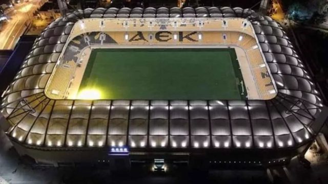Το όνειρο πραγματοποιήθηκε: Φωτίστηκε ο αετός έξω από το νέο γήπεδο της ΑΕΚ