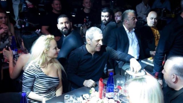 Θέμης Αδαμαντίδης: Ξεκαθαρίζει για το νέο επεισόδιο με την Βαρβάρα Κίρκη – Ντοκουμέντο από το «σπασμένο» αυτοκίνητο