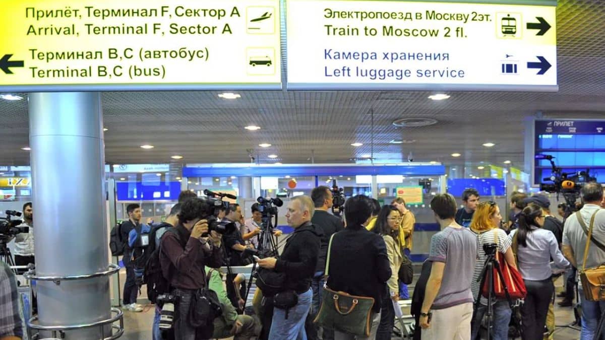 «Αδειάζει» η Ρωσία μετά την επιστράτευση Πούτιν – Ανάρπαστα τα εισιτήρια χωρίς επιστροφή – Όπου φύγει φύγει