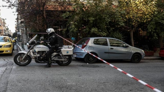Κινηματογραφική απόδραση από το ΑΤ Χαϊδαρίου – Χτύπησαν τον σκοπό και τον αξιωματικό υπηρεσίας
