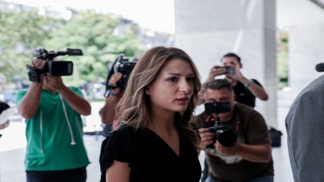 Γεωργία Μπίκα: Με δάκρυα στα μάτια έξω από τον Άρειο Πάγο – Ζητά αναίρεση του βουλεύματος