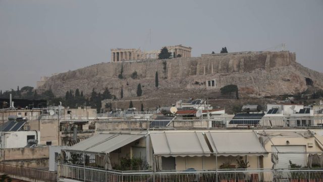 «Σπίτι μου»: Φθηνά στεγαστικά δάνεια για νέους – Τι ισχύει για τους δικαιούχους – Οι διευκρινίσεις του υπουργείου Εργασίας