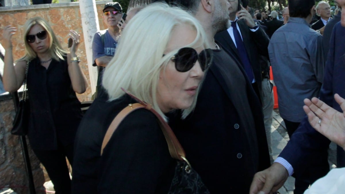 «Βόμβα» από γνωστό ηθοποιό: «Αναστήθηκα οικονομικά χάρη στη Ρούλα Κορομηλά»