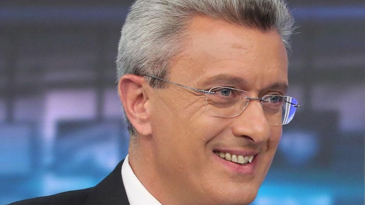 Φτυστός ο Νίκος Χατζηνικολάου: Αυτός είναι ο μικρότερος γιος του δημοσιογράφου (photo)