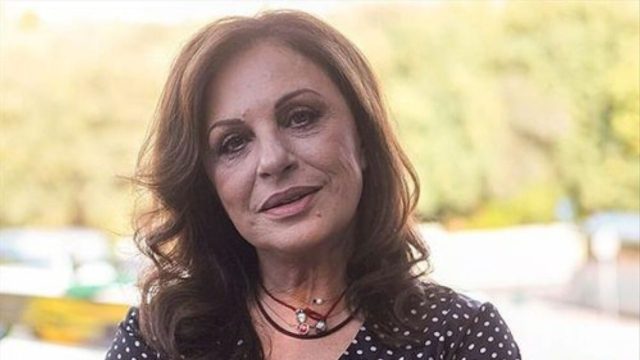 Σπάραξε η Χάρις Αλεξίου: «Όταν έφυγε η μάνα μου…»