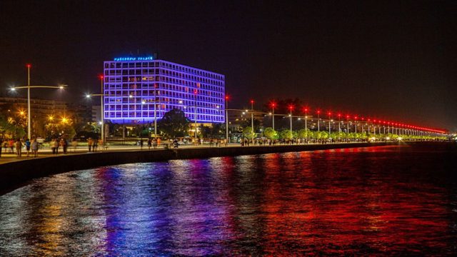 Θρίλερ στη Θεσσαλονίκη: Εντοπίστηκε απανθρακωμένη σορός κοντά στο ξενοδοχείο «Μακεδονία Παλάς»