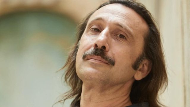 “Είναι χιουμορίστας…”: Εξομολόγηση ψχής απο τον Ρένο Χαραλαμπίδη για τον κολλητό του φίλο και πασίγνωστο πολιτικό