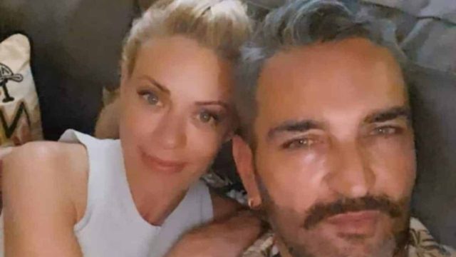 «Άφαντη» η Ζέτα Μακρυπούλια: Οι φωτογραφίες με αιθέριες υπάρξεις στο πλευρό του Κωνσταντίνου Δέδε (photos)
