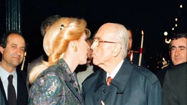 Σάλος με τη Δήμητρα Λιάνη Παπανδρέου: Στο φως ο «κρυφός» γάμος και ο «άγνωστος» σύζυγος
