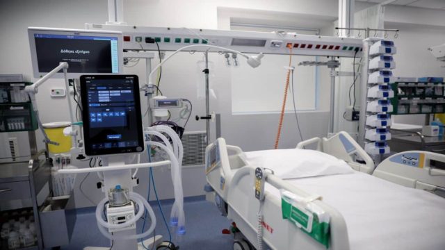 Καταγγελία σοκ στη Λαμία: “Είχαν άδεια 3 κρεβάτια ΜΕΘ και τον άφησαν να πεθάνει” (video)