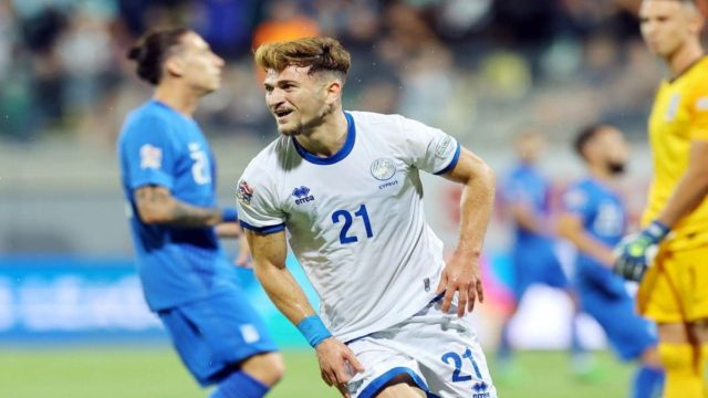 Κύπρος – Ελλάδα (1- 0): Ο Τζιωνής “πλήγωσε” το αντιπροσωπευτικό συγκρότημα που γνώρισε την πρώτη του ήττα
