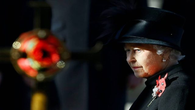 Σοκαριστική αποκάλυψη για το θάνατο της Βασίλισσας Ελισάβετ: Πότε πέθανε πραγματικά – Τι υποστηρίζει ο Guardian