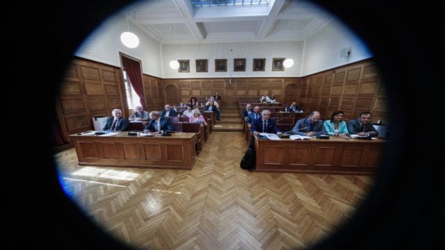 Εξεταστική Επιτροπή για παρακολουθήσεις: Αποχώρησαν ΣΥΡΙΖΑ και ΠΑΣΟΚ-ΚΙΝΑΛ