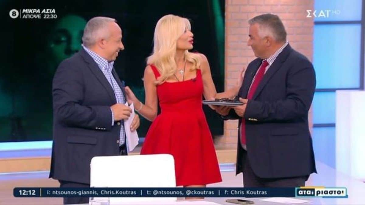ΣΚΑΙ: Η Φαίη Σκορδά έκανε “ντου” στους “Αταίριαστους” και έφερε τα πάνω κάτω! Η τρομερή έκπληξη που δεν περίμενε κανείς