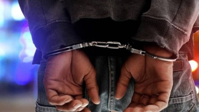 Σοκαριστική υπόθεση στην Αχαΐα: Συνελήφθη 47χρονος που έστελνε άσεμνα μηνύματα σε ανήλικη – “Παγίδα” του έστησε ο πατέρας της